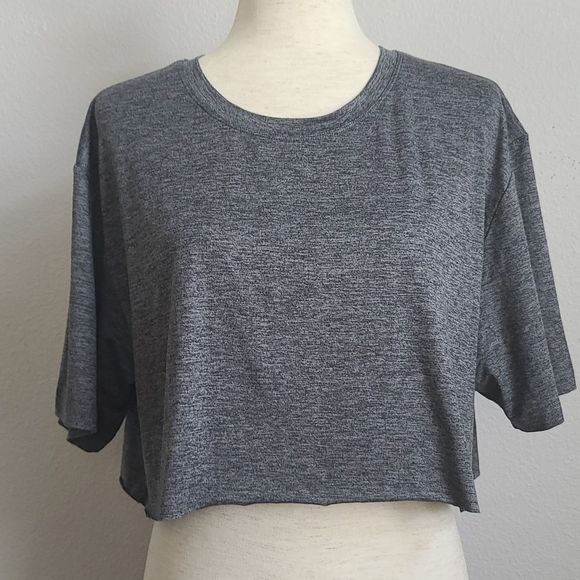 Fabletics Tops - PLUS SIZE FABLETICS  WOMAN'S WORKOUT TOP